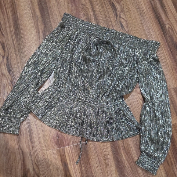 White House Black Market Silver Metallic Top - Picture 6 of 6